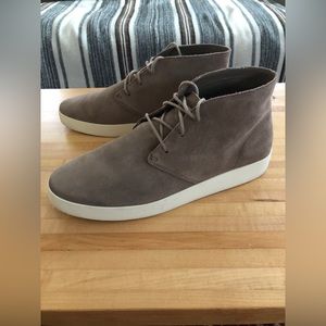 Chukka sneaker